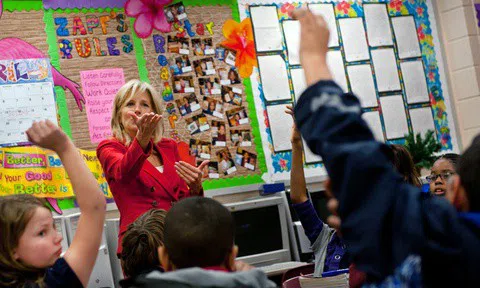 Sinh viên, đồng nghiệp nói gì về bà Jill Biden?