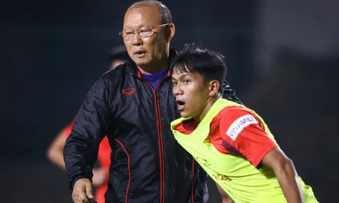 Thầy Park kéo áo sao HAGL, bắt tập lại ở U22 Việt Nam