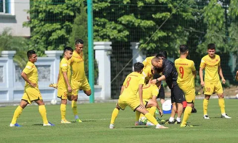 U22 Việt Nam đủ quân số, HLV Park Hang Seo bắt đầu những bài tập