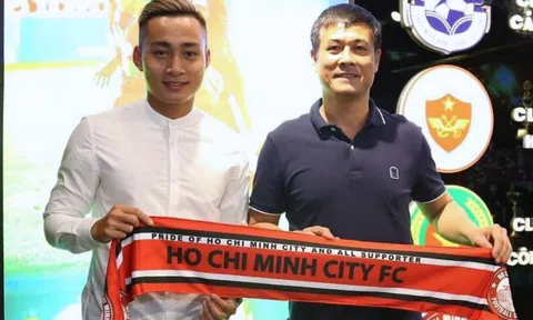 Hồ Tuấn Tài cập bến CLB TP.HCM