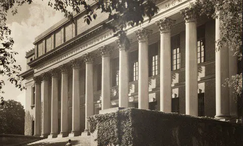 Hình ảnh ĐH Harvard ngày nay và 88 năm trước