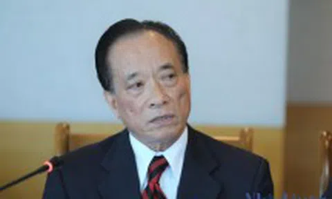 [Gặp gỡ thứ Tư] TS. Nguyễn Trí Hiếu: 'Tổ hợp tín dụng 300.000 tỷ - Hạ chuẩn cho vay để kích thích tăng trưởng'