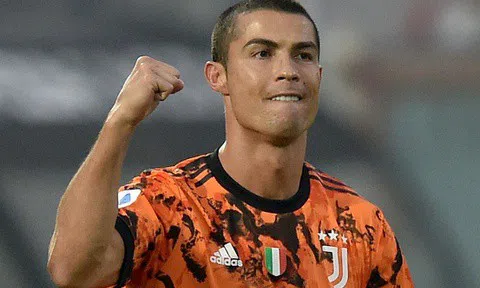 Ronaldo cân nhắc trở về MU