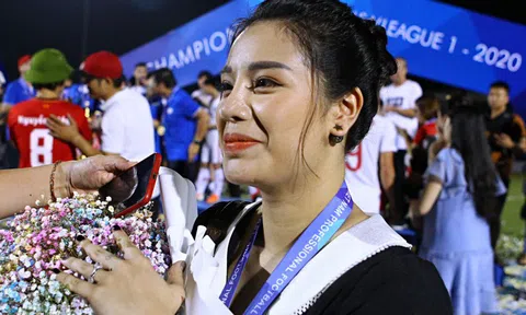 Khánh Linh giấu ngày kết hôn với Bùi Tiến Dũng