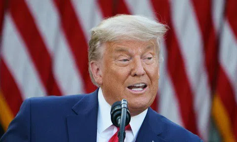 Màu tóc của ông Trump thành tâm điểm chú ý trên mạng