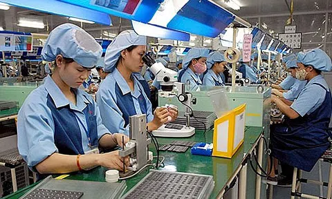 Tiếp tục gỡ khó tại các gói cứu trợ COVID-19