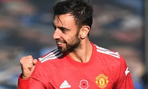 Bruno Fernandes: 'Tôi có thể giỏi hơn nhiều nếu đá trung vệ'
