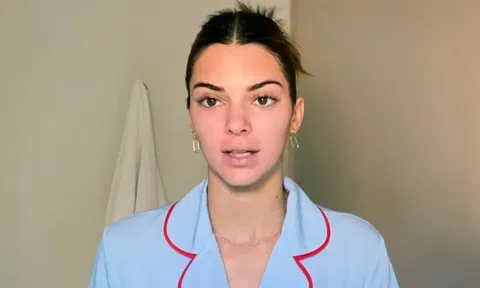 Mặt mộc của Kendall Jenner nhận nhiều lời khen