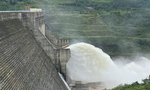 Thủy điện Thượng Nhật ngang nhiên không chấp hành công điện khẩn chống bão số 13