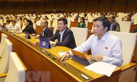 Kỳ họp thứ 10, Quốc hội khóa XIV: Thông qua 4 Luật, 2 Nghị quyết