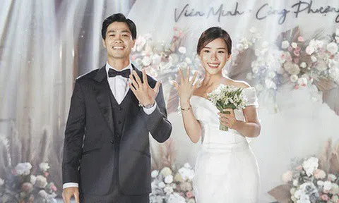 Vợ chồng Công Phượng được khen ‘sinh ra để dành cho nhau’