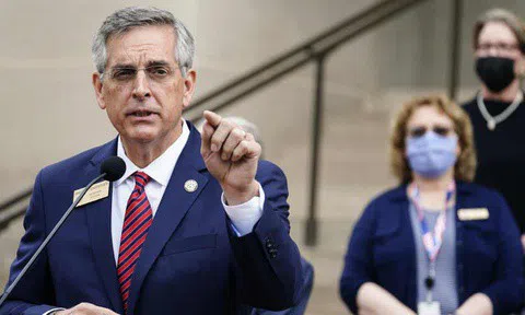 Tổng thư ký bang Georgia nhận được đề nghị kỳ lạ về vứt bỏ phiếu bầu