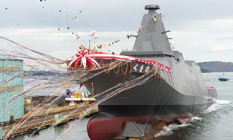 Nhật hạ thủy khinh hạm thế hệ mới