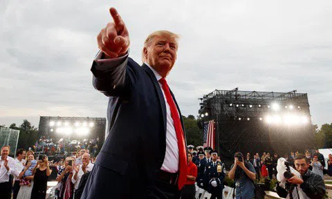 Tỷ phú Trump thay đổi bộ mặt chính trị Mỹ như thế nào?