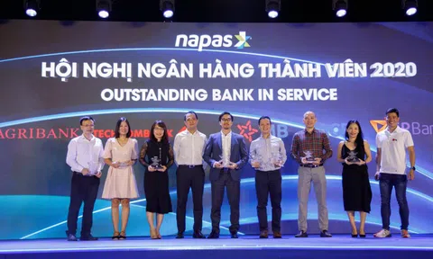 NAPAS vinh danh các ngân hàng làm tốt các dịch vụ thanh toán không tiền mặt