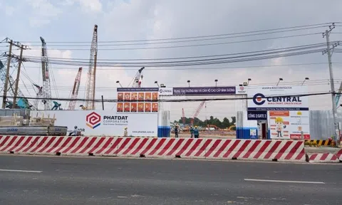 Bình Dương: Dự án Astral City rủi ro cao, người mua vẫn lao vào.