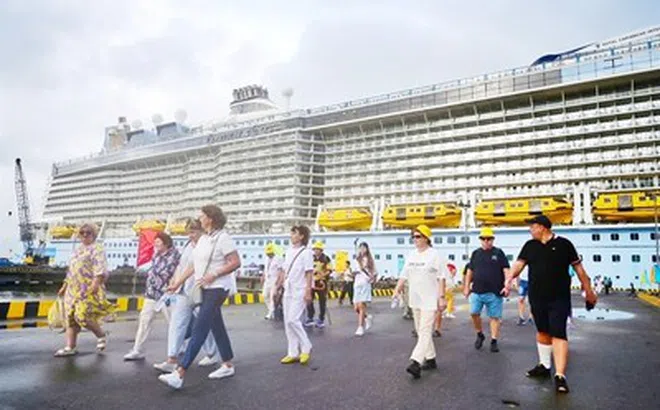 Du lịch giúp Huế rực rỡ trong mắt du khách