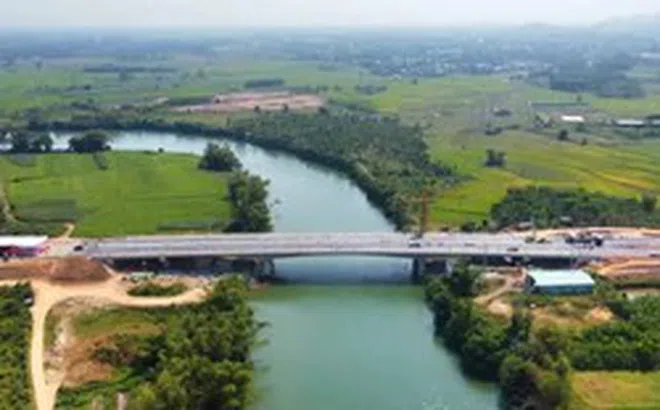 Đà Nẵng: 21 cây cầu 'nằm chờ' đường dẫn